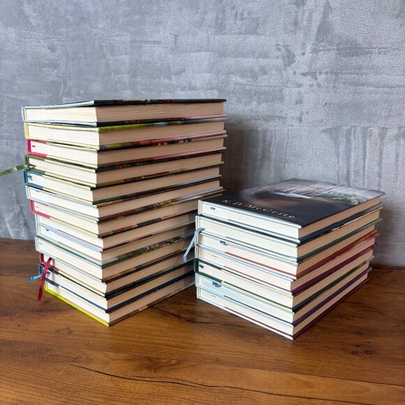 20 Annies Attic & Amish Inn Mysteries Hard back Book Lot Ribbons HbDj - Picture 12 of 12